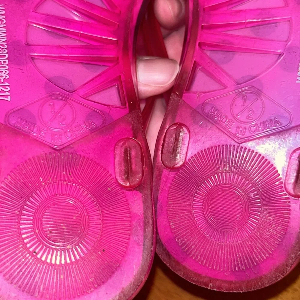 Girls Flip Flops size 1-2 Pink Black White Polka Dot Gem Flower Accent 2 Pair